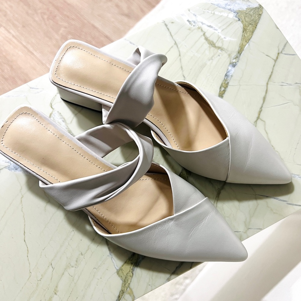 Like New 100% Lamb Leather Heels Mules
